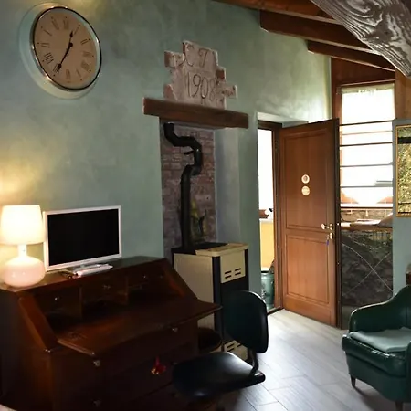 Apartman Incantevole Monolocale Mansardato. *